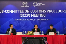 Đoàn Chủ tịch cuộc họp Tiểu ban về thủ tục Hải quan (SCCP). (Ảnh: Nguyễn Khang/TTXVN)