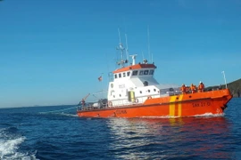 Tàu cứu nạn SAR27-01. (Ảnh: Tiên Minh/TTXVN)