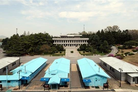 Làng đình chiến Panmunjom nằm trong khu phi quân sự liên Triều chia cách hai miền Triều Tiên. (Ảnh: AFP/TTXVN)