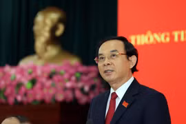 Ông Nguyễn Văn Nên, Bí thư Trung ương Đảng, Bí thư Thành ủy Thành phố Hồ Chí Minh nhiệm kỳ 2020-2025 phát biểu tại buổi họp báo. (Ảnh: Xuân Khu/TTXVN)