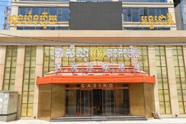 Một sòng bạc ở Sihanoukville, Campuchia. (Ảnh: AFP/TTXVN)