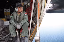 AirAsia thừa nhận ''bàng hoàng' trước sự cố máy bay mất tích