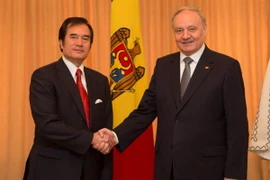 Đại sứ đặc mệnh toàn quyền Việt Nam tại Moldova trình Quốc thư