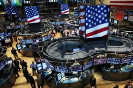 Chứng khoán Mỹ trầm lắng với các số liệu kinh tế trái chiều