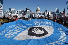 Biểu tình rầm rộ ở Mỹ phản đối chương trình do thám bí mật của NSA. (Nguồn: AFP/TTXVN)