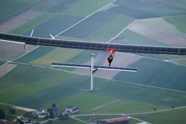 [Photo] Bay thử nghiệm máy bay sử dụng năng lượng Mặt Trời