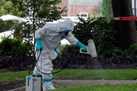 Mỹ: Y tá gốc Việt nhiễm Ebola vì bệnh viện vi phạm quy trình điều trị