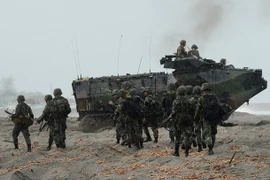 Trung Quốc, Australia và Mỹ lần đầu tiên tập trận ba bên