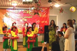 Tết Trung thu muộn cho các cháu thiếu nhi Việt Nam tại Na Uy
