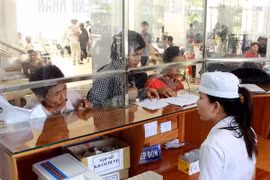 [Video] Hỗ trợ 100% BHYT cho học sinh, sinh viên, hộ cận nghèo