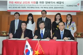 Kumho Tires tài trợ cho Hội người Việt Nam tại Hàn Quốc