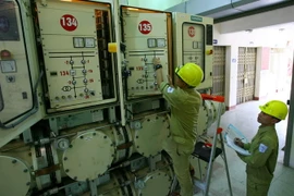 [Photo] EVN NPT giải tỏa nguy cơ thiếu điện cho Hà Nội