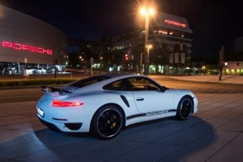 Porsche trình làng phiên bản 911 Turbo S GB Edition đặc biệt