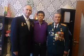 Tình cảm với Bác của các cựu chuyên gia Liên Xô ở St. Petersburg