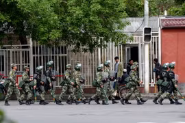 Trung Quốc treo thưởng 48 triệu USD để săn lùng khủng bố 