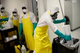 Bệnh nhân Ebola được điều trị tại Pháp trong tình trạng ổn định