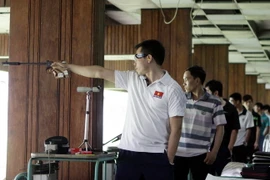 Nhà vô địch thế giới dự Cúp bắn súng toàn quốc lần 21