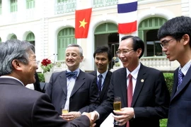 Kỷ niệm 226 năm Ngày Quốc khánh Cộng hòa Pháp tại TP.HCM. (Ảnh: Thanh Vũ/TTXVN)