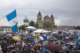 Hàng nghìn người biểu tình phản đối tham nhũng ở Guatemala 