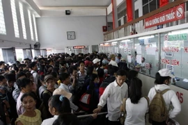 TP.HCM: Gian nan mua vé về quê ăn Tết tại Bến xe miền Đông