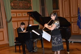 Hòa nhạc ở Paris vì nạn nhân chất độc da cam/dioxin Việt Nam