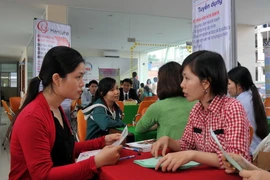Phỏng vấn tuyển dụng việc làm. (Ảnh: An Hiếu/TTXVN)