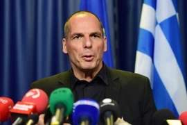 Cựu Bộ trưởng Tài chính Hy Lạp Yanis Varoufakis. (Ảnh: AFP/TTXVN)