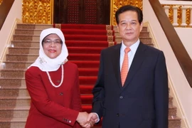 Thủ tướng Nguyễn Tấn Dũng tiếp Chủ tịch Quốc hội Singapore