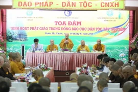 Hòa thượng Thích Thiện Nhơn, Chủ tịch Hội đồng Trị sự Trung ương Giáo hội Phật giáo Việt Nam phát biểu tại buổi tọa đàm về Sinh hoạt Phật giáo trong đồng bào các dân tộc Tây Nguyên. (Ảnh: Dương Giang/TTXVN)