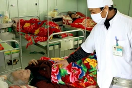 Quyền lợi người bệnh sẽ được nâng khi điều chỉnh giá dịch vụ