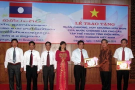 Điện Biên: 6 tập thể nhận Huân, Huy chương Hữu nghị của Lào