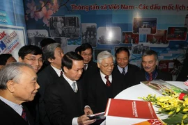 Báo chí là cầu nối quan trọng giữa lãnh đạo và công chúng