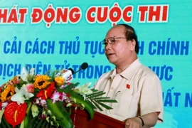 Phó Thủ tướng Nguyễn Xuân Phúc phát biểu tại lễ phát động cuộc thi. (Ảnh: Dương Ngọc/TTXVN)