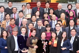 “Xuân Quê hương 2015” đón gần 100 kiều bào vui Tết cổ truyền