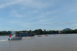 Diễn tập hiệp đồng tìm kiếm, cứu nạn. (Ảnh: Tường Vi/TTXVN)