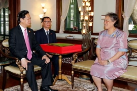 Công chúa Maha Chakri Sirindhorn tiếp Thủ tướng Nguyễn Tấn Dũng cùng Phu nhân. (Ảnh: Đức Tám/TTXVN)