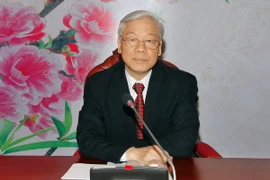 Tổng Bí thư điện đàm với Tổng Bí thư, Chủ tịch Trung Quốc 