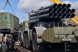 Bộ Nội vụ Ukraine cho lực lượng an ninh ở Donetsk nổ súng