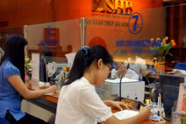 Giao dịch tại SHB. (Nguồn: CTV)