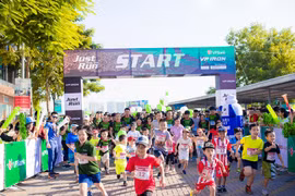 Just run của VPBank thu hút hàng trăm người tham gia. (Nguồn: CTV)