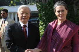 Tổng Bí thư hội kiến với Chủ tịch Đảng Quốc đại Ấn Độ