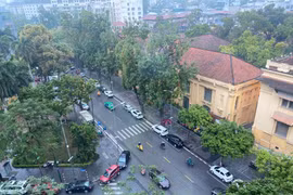 Góc phố đường Lý Thường Kiệt-Lê Thánh Tông sáng sớm ngày 25/2. (Ảnh: Vietnam+)