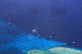 Máy bay Mỹ vẫn giữ khoảng cách với các đảo nhân tạo ở Biển Đông