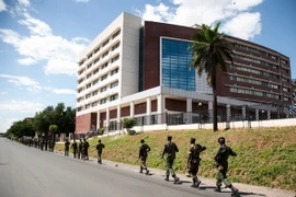 Tổng thống Burundi về nước, phe đảo chính thừa nhận thất bại