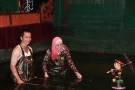 Người đưa các điển tích Ai Cập vào múa rối nước Việt Nam