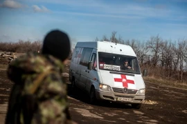 Tổng thống Pháp chỉ trích việc vi phạm thỏa thuận ngừng bắn ở Ukraine