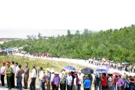 Hơn 100.000 lượt người viếng mộ Đại tướng Võ Nguyên Giáp 