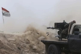 Binh sỹ Iraq làm nhiệm vụ trong chiến dịch tại thị trấn Salaheddin, phía bắc thủ đô Baghdad ngày 26/5. (Nguồn: AFP/TTXVN)