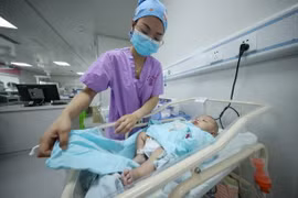 Trung Quốc ban hành nhiều biện pháp khuyến khích người dân sinh con