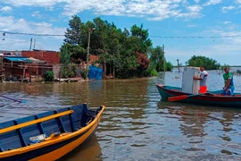 Cảnh ngập lụt do mưa lớn tại tỉnh Corrientes (Argentina) ngày 6/11/2023. (Ảnh: AFP/TTXVN)